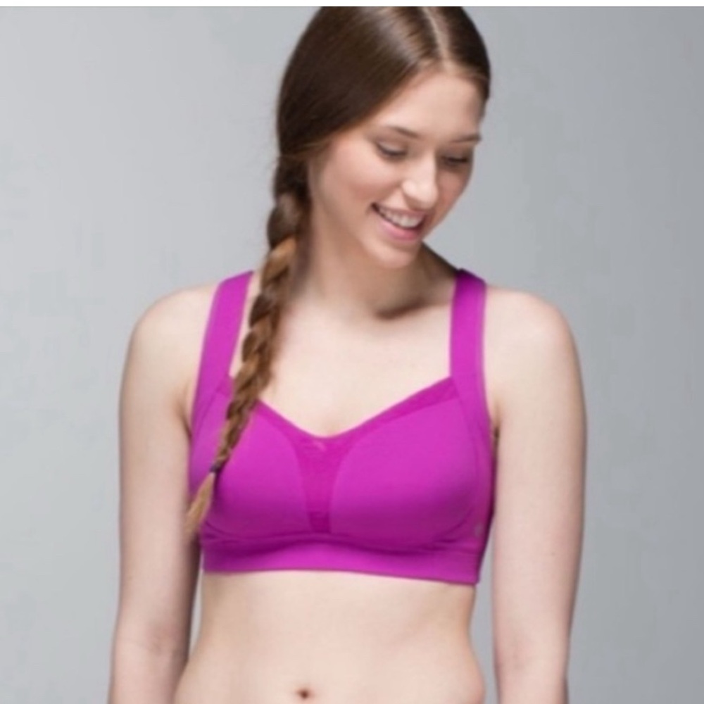 Lululemon Ta Ta Tamer II Sports Bra – Size 32C (Fuchsia)‎ 💖🍋